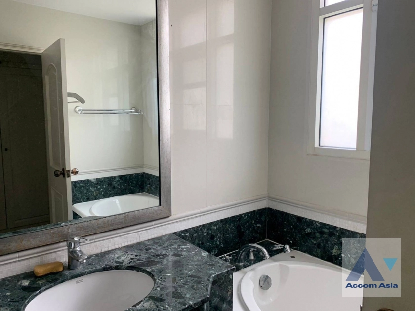 12  3 br Condominium For Sale in Sathorn ,Bangkok MRT Lumphini at Baan Nunthasiri AA39592