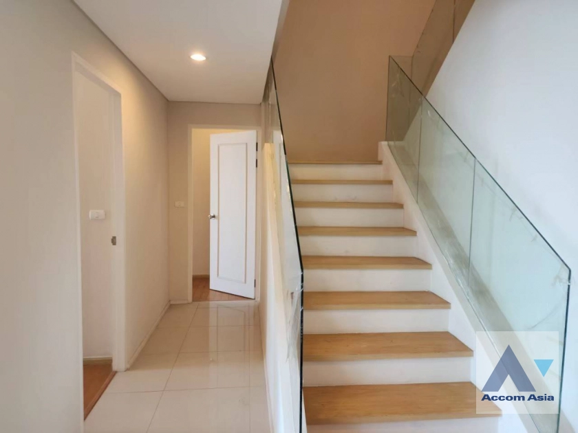 4  4 br Condominium For Rent in Phaholyothin ,Bangkok MRT Phetchaburi - ARL Makkasan at Villa Asoke AA39593