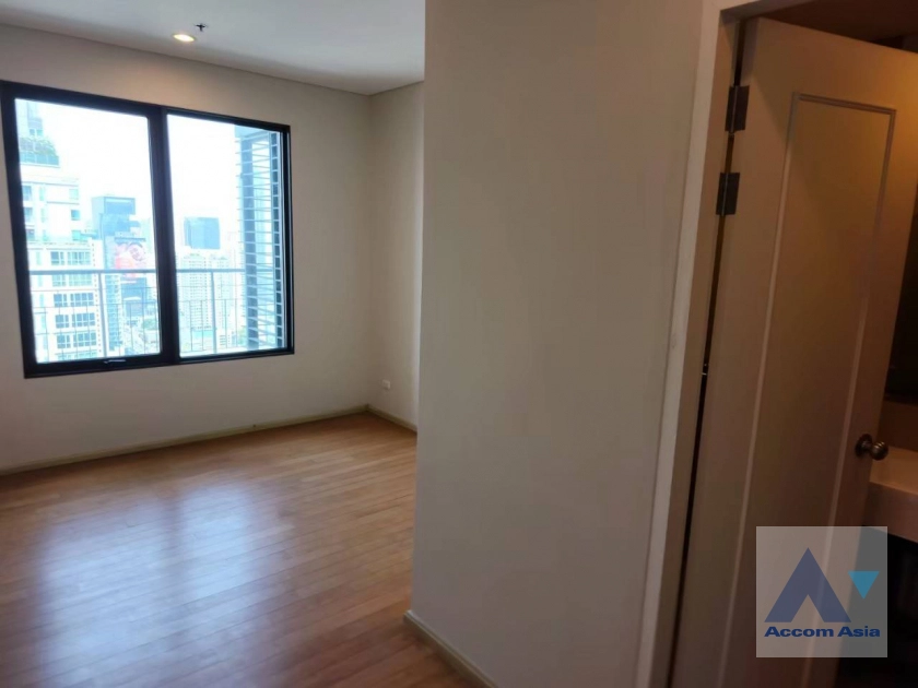 5  4 br Condominium For Rent in Phaholyothin ,Bangkok MRT Phetchaburi - ARL Makkasan at Villa Asoke AA39593