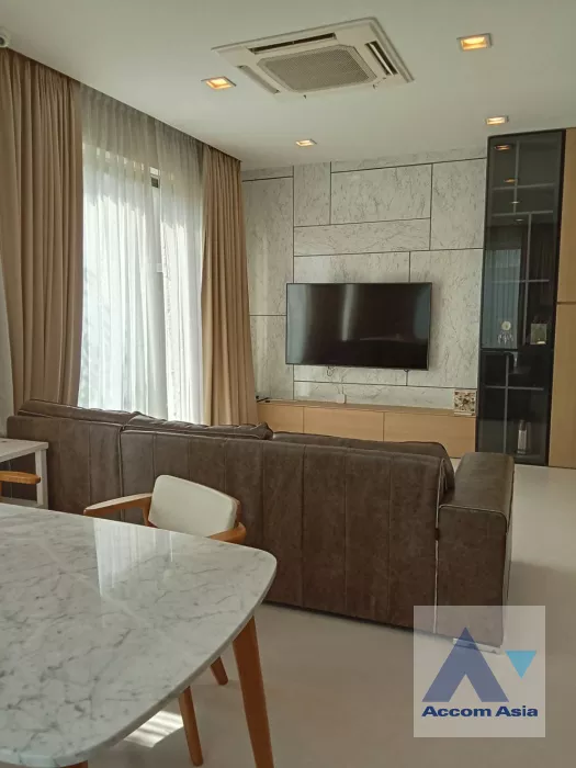  1  3 br House for rent and sale in Ratchadaphisek ,Bangkok  at Private Nirvana Residence North-East AA39600