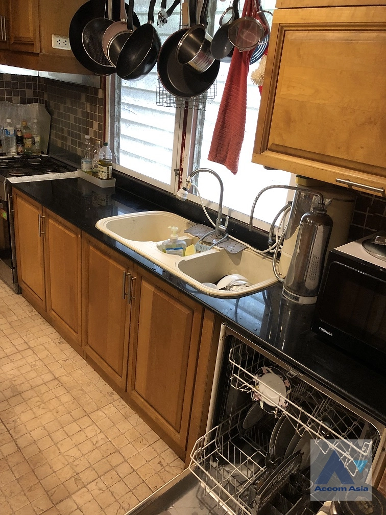 9  4 br House for rent and sale in Sukhumvit ,Bangkok BTS Phra khanong AA39609