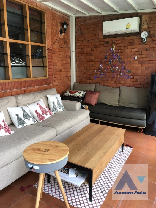 18  4 br House for rent and sale in Sukhumvit ,Bangkok BTS Phra khanong AA39609