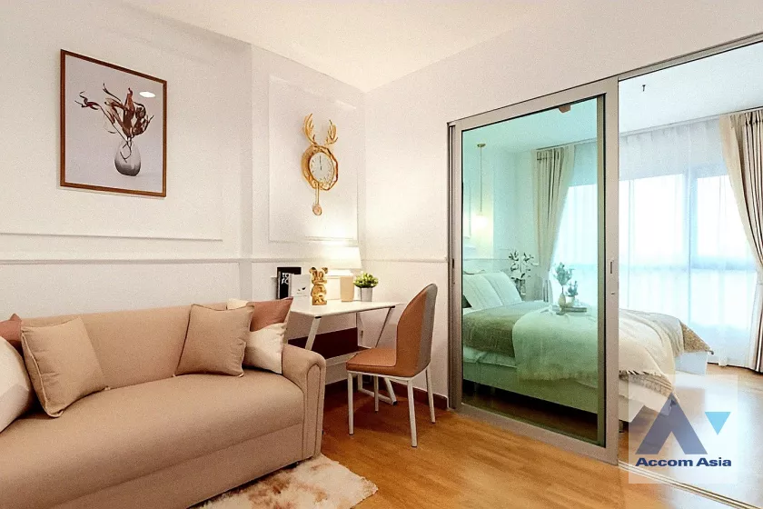 unit 1 Bedroom  Condominium For Sale in Sukhumvit, Bangkok  near BTS Ekkamai (AA39610)