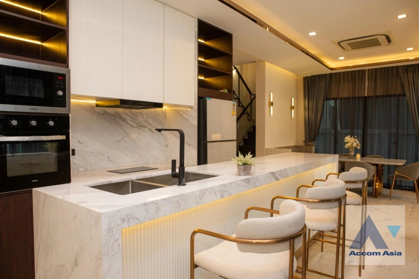 6  3 br House for rent and sale in Lat Phrao ,Bangkok  at The Gentry Ekamai - Ladprao AA39611