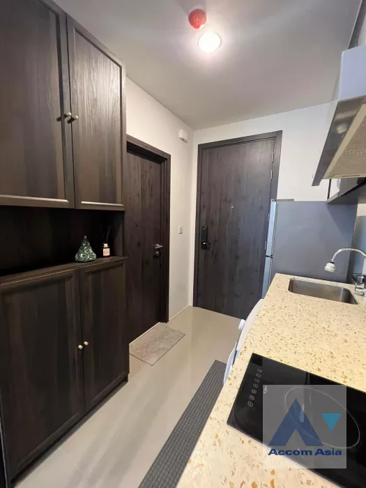 6  1 br Condominium For Sale in Ratchadaphisek ,Bangkok MRT Sutthisan at XT Huaikhwang  AA39612