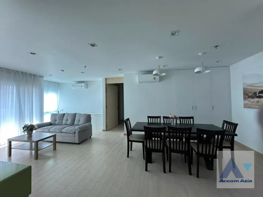  3 Bedrooms  Condominium For Rent & Sale in Silom, Bangkok  near BTS Chong Nonsi (AA39613)