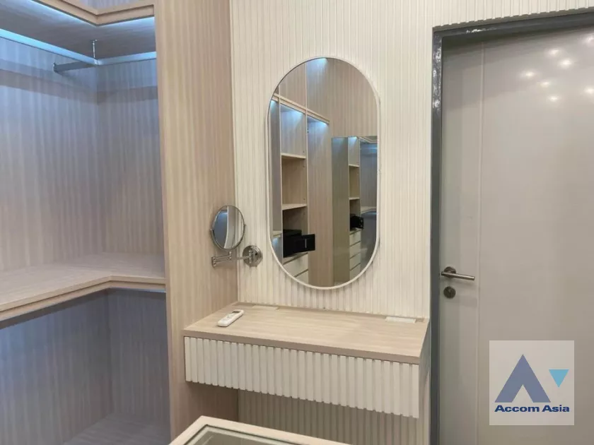 9  4 br House For Sale in Pattanakarn ,Bangkok  at The City Sukhumvit Onnut AA39618