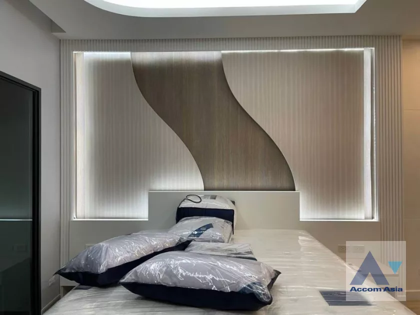 7  4 br House For Sale in Pattanakarn ,Bangkok  at The City Sukhumvit Onnut AA39618