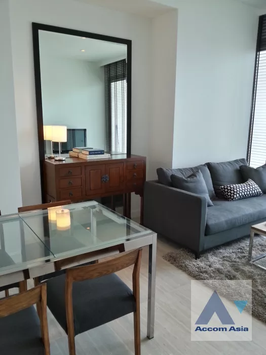  1  1 br Condominium for rent and sale in Ploenchit ,Bangkok BTS Ratchadamri - MRT Silom at 185 Rajadamri AA39620