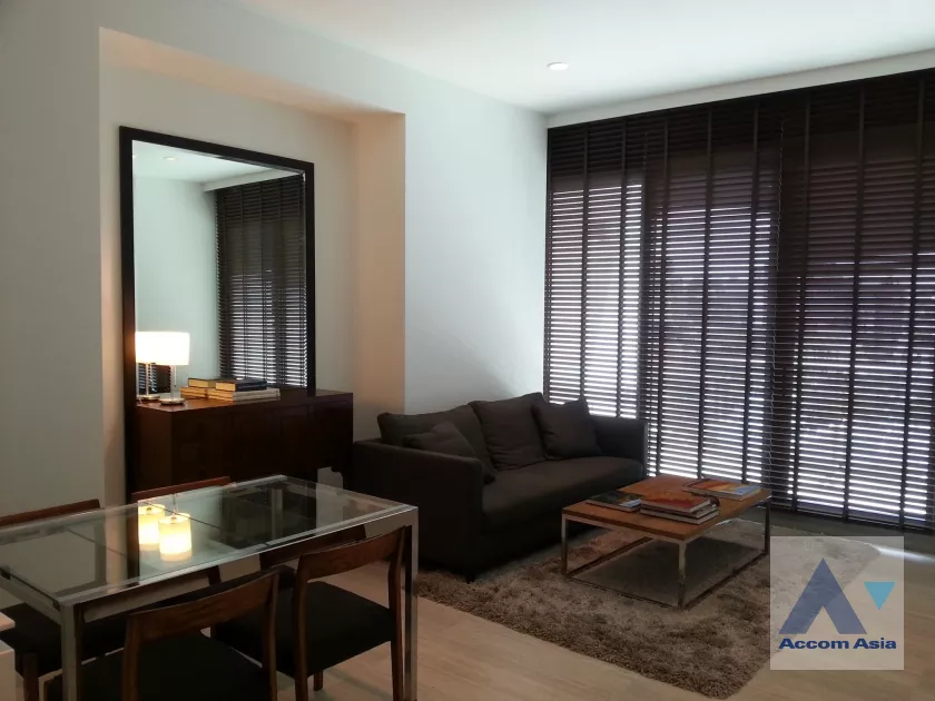  1  1 br Condominium for rent and sale in Ploenchit ,Bangkok BTS Ratchadamri - MRT Silom at 185 Rajadamri AA39620