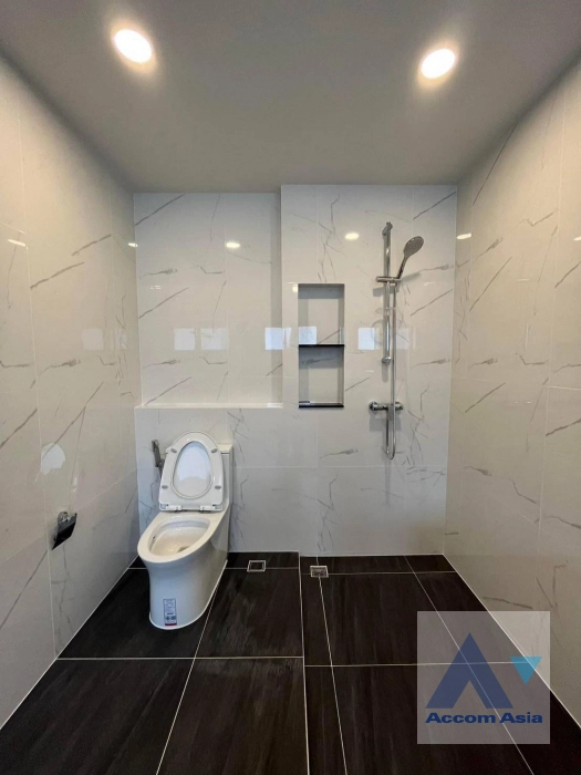 17  4 br House For Rent in Phaholyothin ,Bangkok  at Centro Vibhavadi AA39632