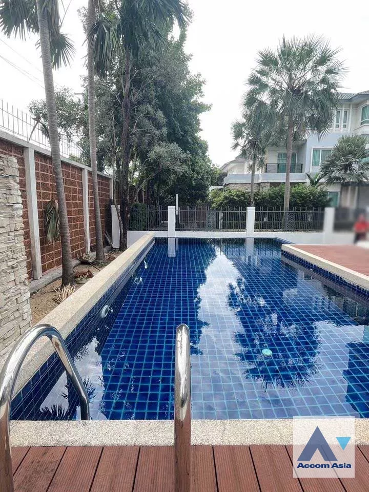 Private Swimming Pool |  5 Bedrooms  House For Rent & Sale in Latkrabang, Bangkok  near ARL Ban Thap Chang (AA39635)