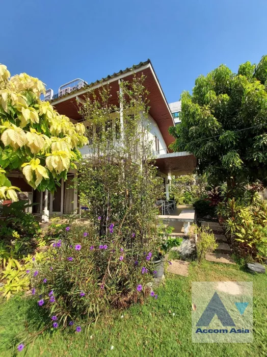 8  5 br House For Rent in Samutprakan ,Samutprakan  AA39638