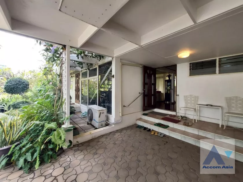 17  5 br House For Rent in Samutprakan ,Samutprakan  AA39638