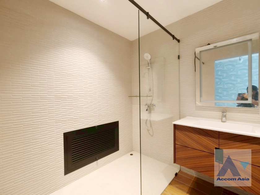 25  3 br Condominium for rent and sale in Sukhumvit ,Bangkok BTS Nana at Kallista Mansion AA39655