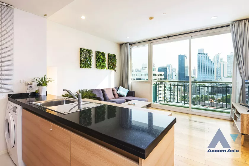  1 Bedroom  Condominium For Rent & Sale in Sukhumvit, Bangkok  near BTS Asok - MRT Sukhumvit (AA39657)