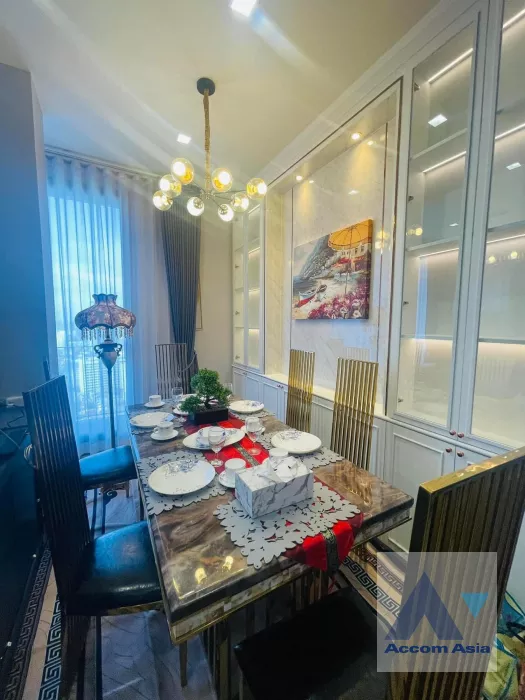 unit 2 Bedrooms  Condominium For Rent in Rama 3, Bangkok  near BTS Saphan Taksin (AA39659)