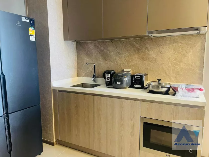 unit 2 Bedrooms  Condominium For Rent in Rama 3, Bangkok  near BTS Saphan Taksin (AA39659)