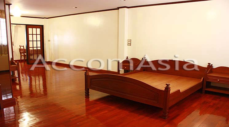 8  2 br Townhouse For Rent in Sukhumvit ,Bangkok BTS Nana 11002201