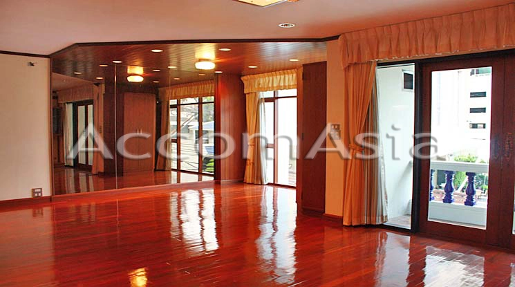 6  2 br Townhouse For Rent in Sukhumvit ,Bangkok BTS Nana 11002201