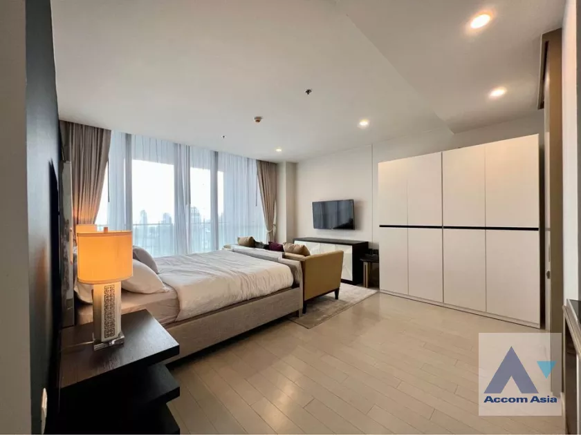 13  3 br Condominium For Rent in Ploenchit ,Bangkok BTS Ploenchit at Noble Ploenchit AA39677