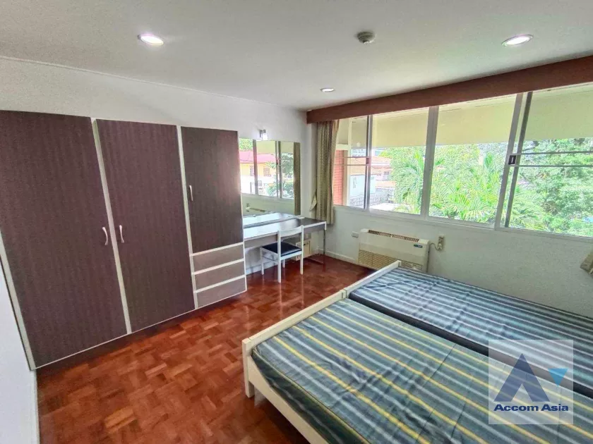 10  2 br Apartment for rent and sale in Sukhumvit ,Bangkok BTS Asok - MRT Phetchaburi at Greenery garden and privacy AA39681