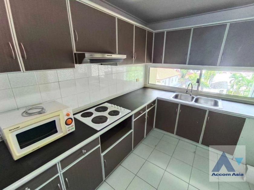 6  2 br Apartment for rent and sale in Sukhumvit ,Bangkok BTS Asok - MRT Phetchaburi at Greenery garden and privacy AA39682