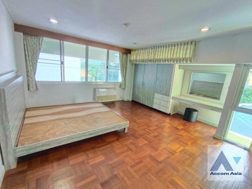 8  2 br Apartment for rent and sale in Sukhumvit ,Bangkok BTS Asok - MRT Phetchaburi at Greenery garden and privacy AA39682