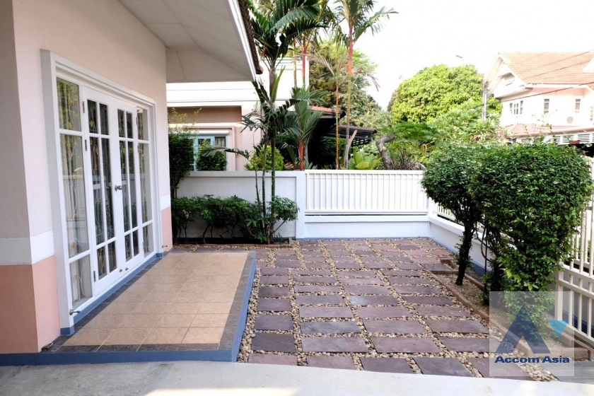 5  3 br House For Rent in Dusit ,Bangkok  at Parkway Chalet AA39698