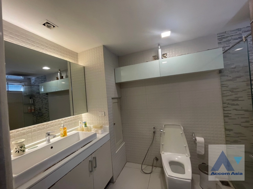 10  4 br Condominium For Sale in Sukhumvit ,Bangkok BTS Asok at Wattana Heights AA39709