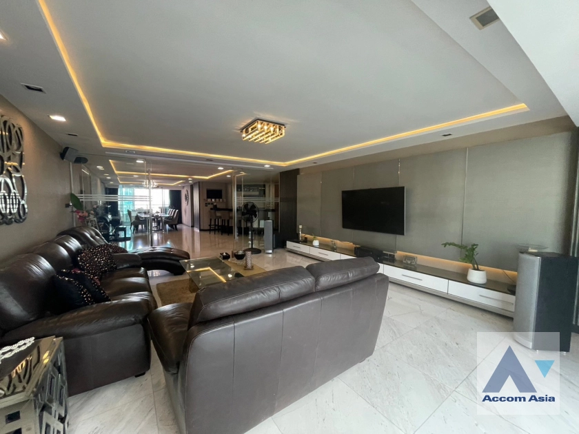  1  4 br Condominium For Sale in Sukhumvit ,Bangkok BTS Asok at Wattana Heights AA39709