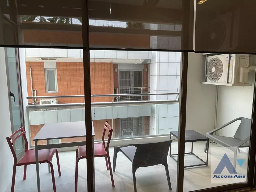 unit 1 Bedroom  Condominium For Rent in Sathorn, Bangkok  near MRT Lumphini (AA39724)