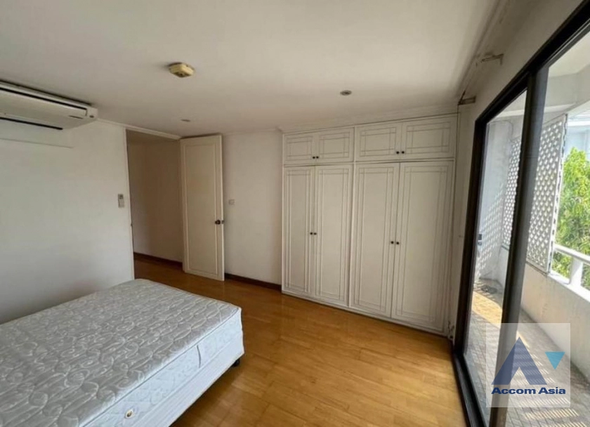 8  2 br Apartment For Rent in Sathorn ,Bangkok MRT Khlong Toei at Classic and Elegant Atmosphere AA39743