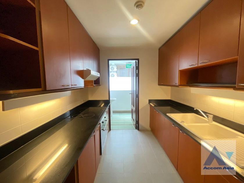 10  2 br Apartment for rent and sale in Sathorn ,Bangkok BTS Chong Nonsi at Thai Colonial Style AA39745