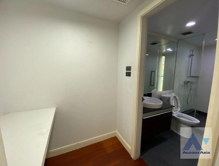 28  4 br House for rent and sale in Sukhumvit ,Bangkok BTS Thong Lo at Baan Klang Krung Thonglor AA39753