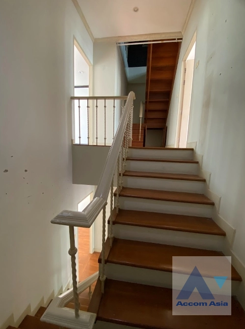 22  4 br House for rent and sale in Sukhumvit ,Bangkok BTS Thong Lo at Baan Klang Krung Thonglor AA39753