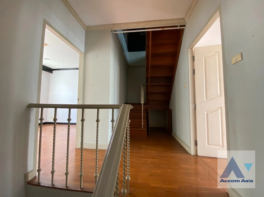 21  4 br House for rent and sale in Sukhumvit ,Bangkok BTS Thong Lo at Baan Klang Krung Thonglor AA39753