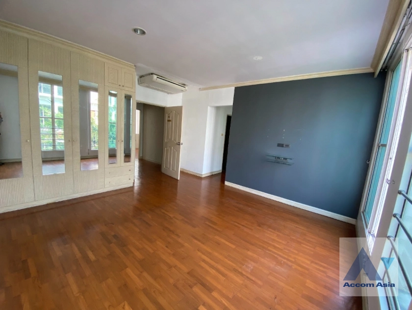 10  4 br House for rent and sale in Sukhumvit ,Bangkok BTS Thong Lo at Baan Klang Krung Thonglor AA39753