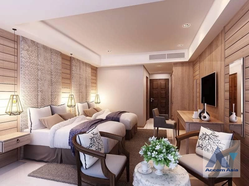 Triplex, Penthouse |  6 Bedrooms  Condominium For Sale in Phaholyothin, Bangkok  (AA39765)