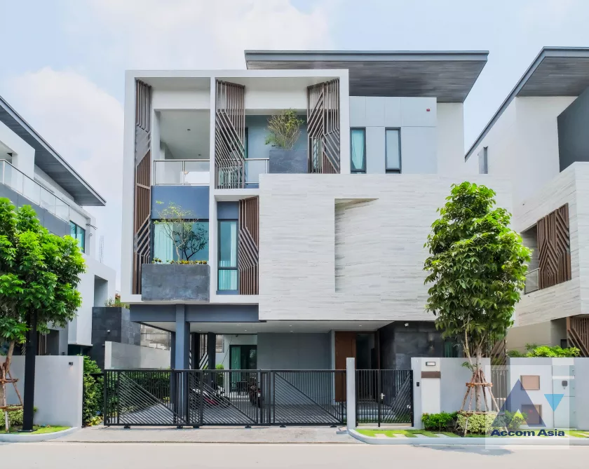  The Gentry Phatthanakan 2 House  4 Bedroom for Rent ARL Hua Mak in Pattanakarn Bangkok