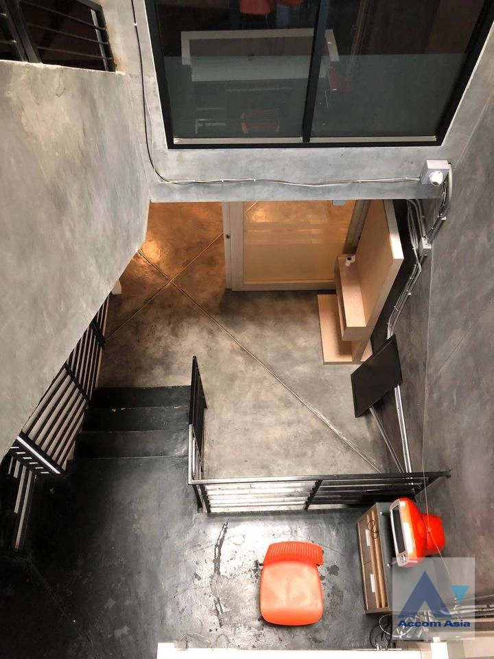  1  4 br Townhouse for rent and sale in Silom ,Bangkok BTS Chong Nonsi AA39769