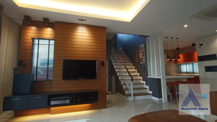 6  3 br House For Sale in Pattanakarn ,Bangkok ARL Ban Thap Chang at Manthana Onnut Wongwan 3 AA39770