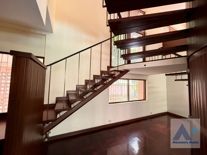 11  3 br House For Rent in Sukhumvit ,Bangkok BTS Nana 6000101