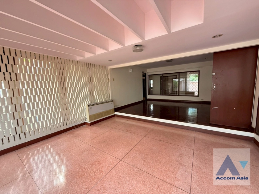 8  3 br House For Rent in Sukhumvit ,Bangkok BTS Nana 6000101