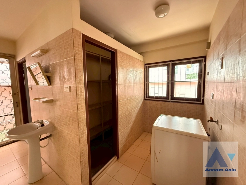 16  3 br House For Rent in Sukhumvit ,Bangkok BTS Nana 6000101