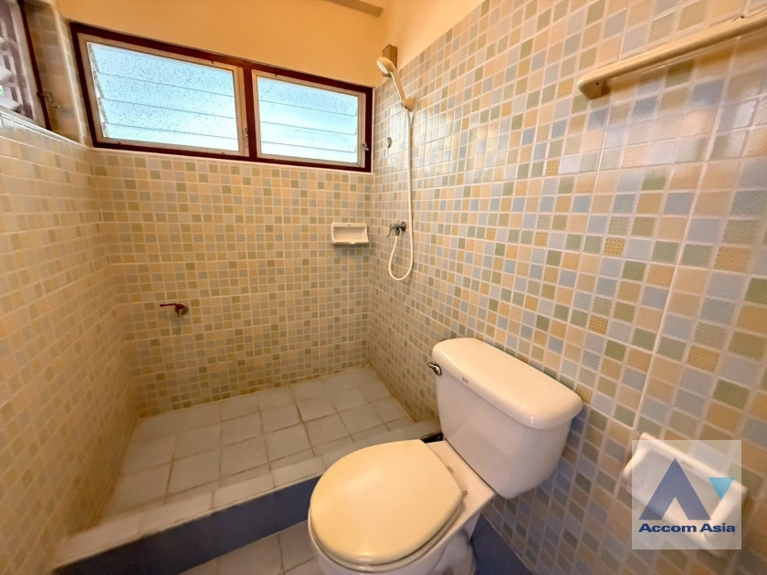 15  3 br House For Rent in Sukhumvit ,Bangkok BTS Nana 6000101