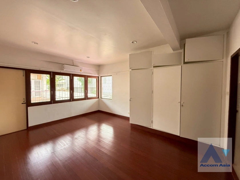20  3 br House For Rent in Sukhumvit ,Bangkok BTS Nana 6000101