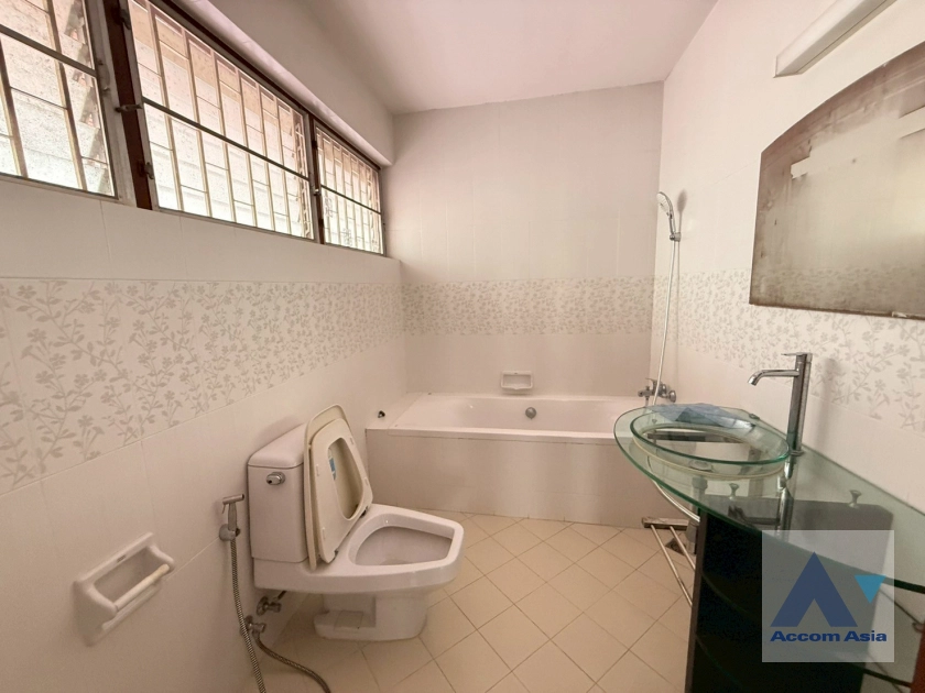 21  3 br House For Rent in Sukhumvit ,Bangkok BTS Nana 6000101