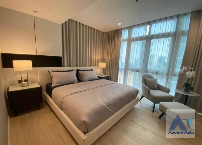 unit 3 Bedrooms  Condominium For Rent in Sukhumvit, Bangkok  near BTS Ekkamai (AA39804)