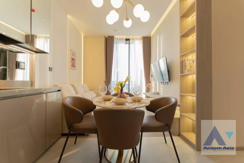 unit 2 Bedrooms  Condominium For Rent in Phaholyothin, Bangkok  near MRT Phahon Yothin (AA39816)